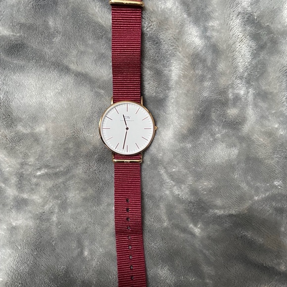 DANIEL WELLINGTON WATCH - Picture 4 of 5